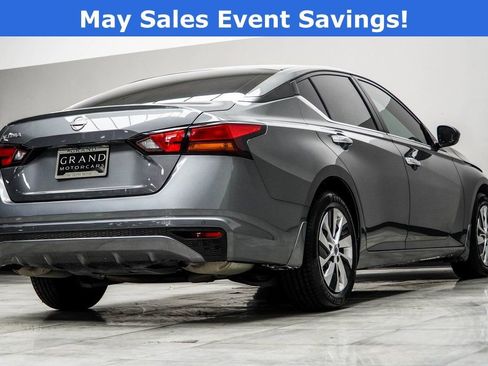 Used 2024 Nissan Altima 2.5 S FWD image 12