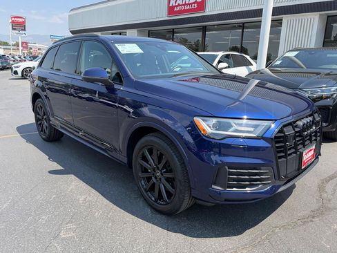 Used 2023 Audi Q7 2.0T Premium Plus w/ Premium Plus Package AWD/4WD image 2