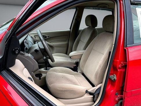 Used 2001 Ford Focus SE FWD image 19