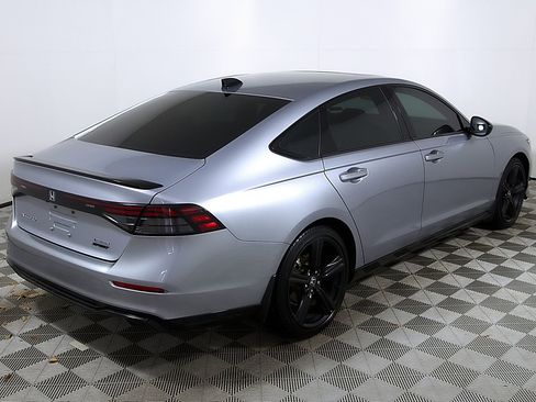 Used 2023 Honda Accord Sport image 7