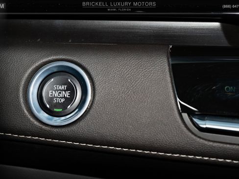 Used 2023 Cadillac Escalade ESV Luxury image 29