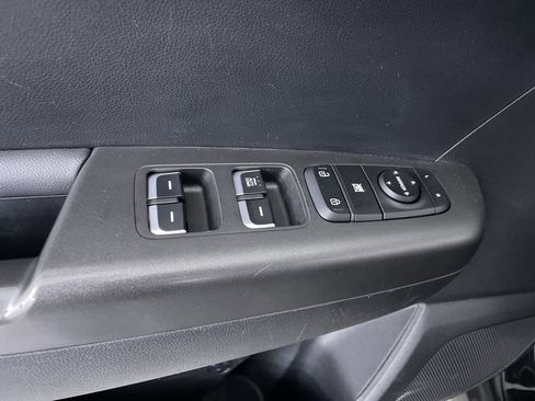 Used 2022 Kia Sportage LX AWD/4WD image 11