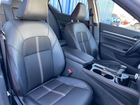 Used 2025 Nissan Altima 2.5 SR image 34