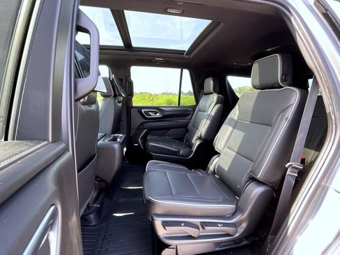 Used 2021 GMC Yukon SLT w/ SLT Premium Package AWD/4WD image 19