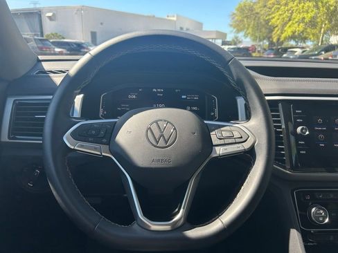 Used 2023 Volkswagen Atlas SE w/ Black Wheel Package FWD image 22