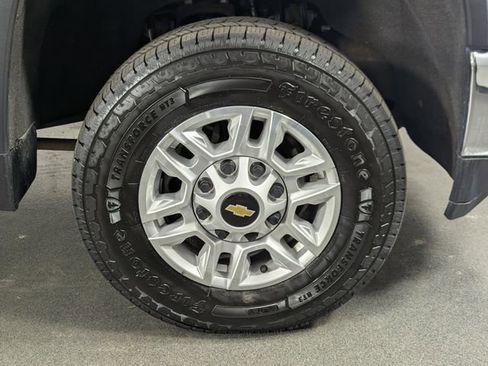 Used 2020 Chevrolet Silverado 2500 LT AWD/4WD image 12