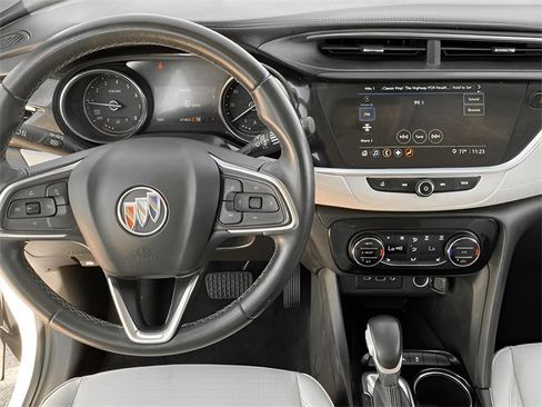 Used 2021 Buick Encore GX Select image 17