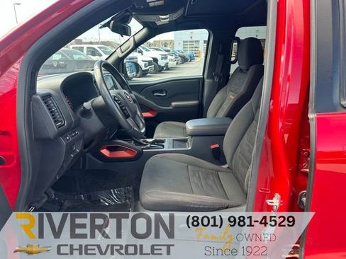 Used 2023 Nissan Frontier PRO-4X AWD/4WD image 2