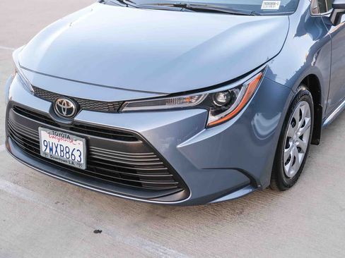 Certified 2025 Toyota Corolla LE FWD image 11