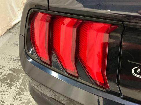 Used 2021 Ford Mustang GT RWD image 6