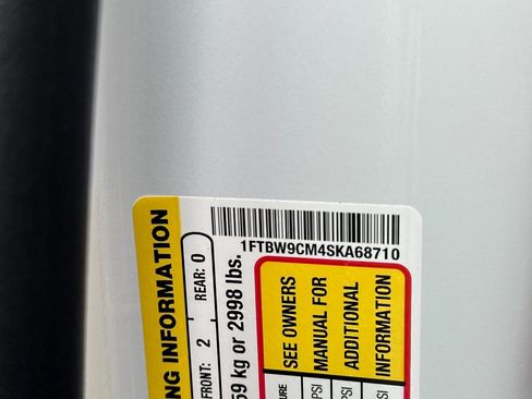 New 2025 Ford E-Transit 148 Medium Roof image 23