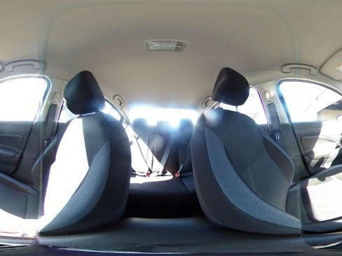 Used 2025 Nissan Versa SV image 40