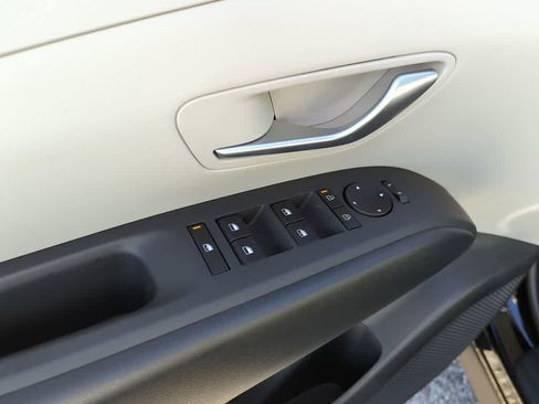 New 2026 Hyundai Tucson SEL FWD image 16