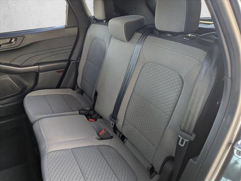 Used 2022 Ford Escape SE FWD image 18