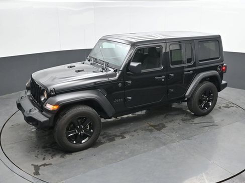 Used 2023 Jeep Wrangler Unlimited Sport AWD/4WD image 38