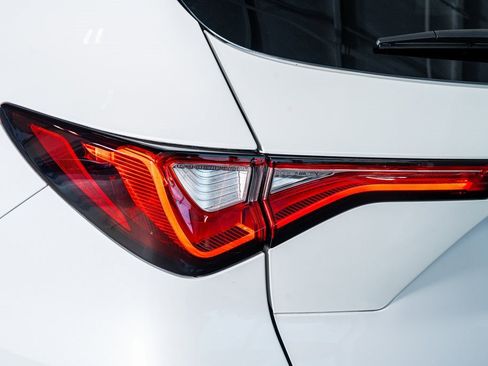 Used 2023 Acura MDX SH-AWD image 23