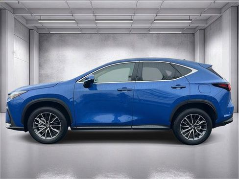 Certified 2025 Lexus NX 250 FWD w/ Towing Package (2000 Lbs) image 6