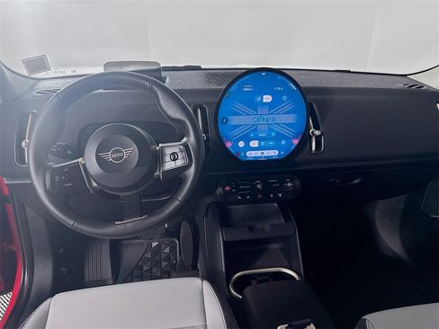 Certified 2025 MINI Cooper Countryman SE image 23