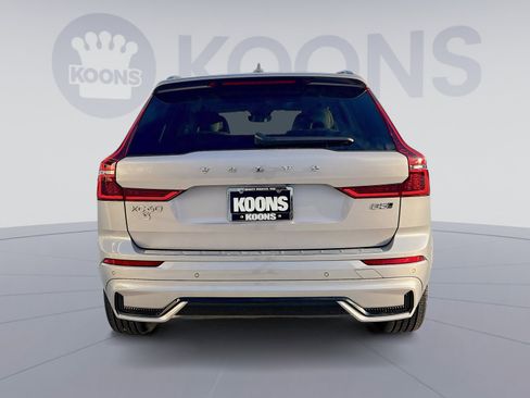 New 2026 Volvo XC60 B5 Ultra w/ Protection Package Premier image 5