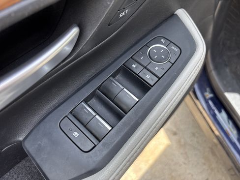 Used 2024 Toyota Grand Highlander AWD image 12