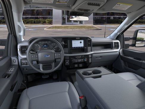 New 2026 Ford F250 XL w/ XL Chrome Package AWD/4WD image 9