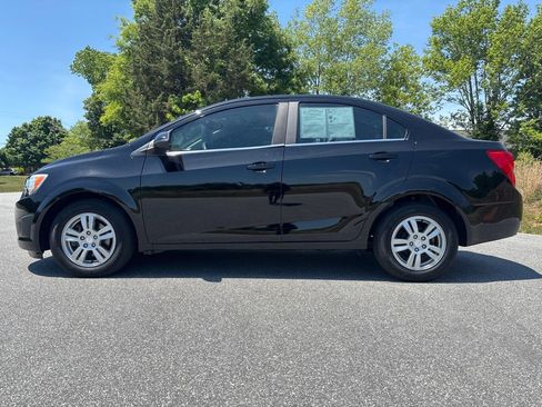 Used 2016 Chevrolet Sonic LT FWD image 2