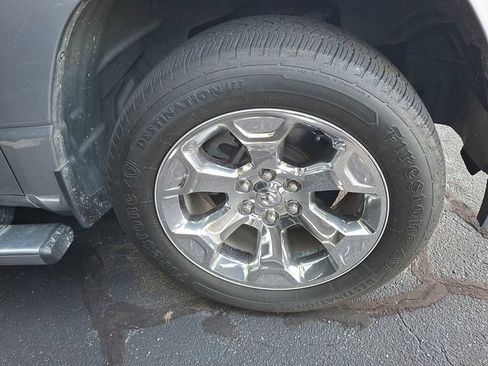 Used 2019 RAM 1500 Big Horn AWD/4WD image 4