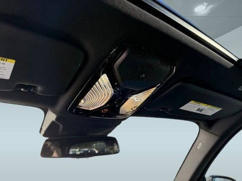 Used 2026 BMW X5 sDrive40i w/ Climate Comfort Package image 16