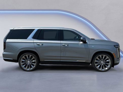 New 2026 Cadillac Escalade Luxury AWD/4WD image 2