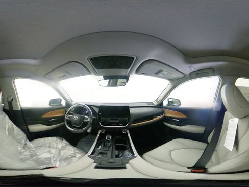 New 2026 Toyota Grand Highlander Limited image 33