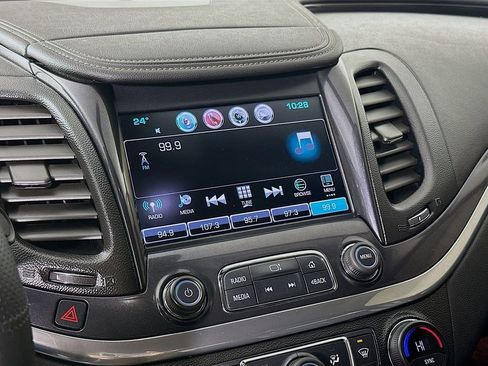 Used 2017 Chevrolet Impala LT image 17