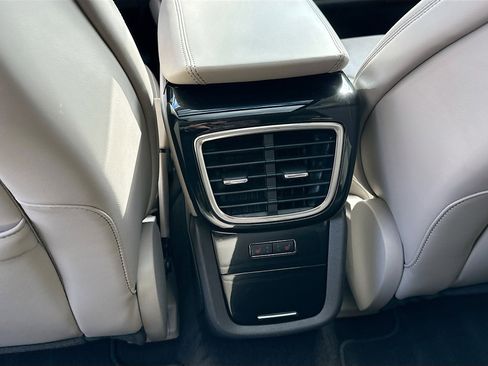 Used 2022 Lincoln Nautilus Reserve image 25