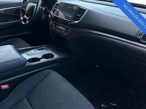 Certified 2025 Honda Ridgeline Sport image 17