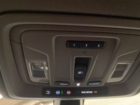 Used 2020 Chevrolet Silverado 1500 LT w/ All-Star Edition AWD/4WD image 29
