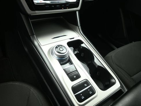 Certified 2022 Ford Explorer XLT RWD image 17