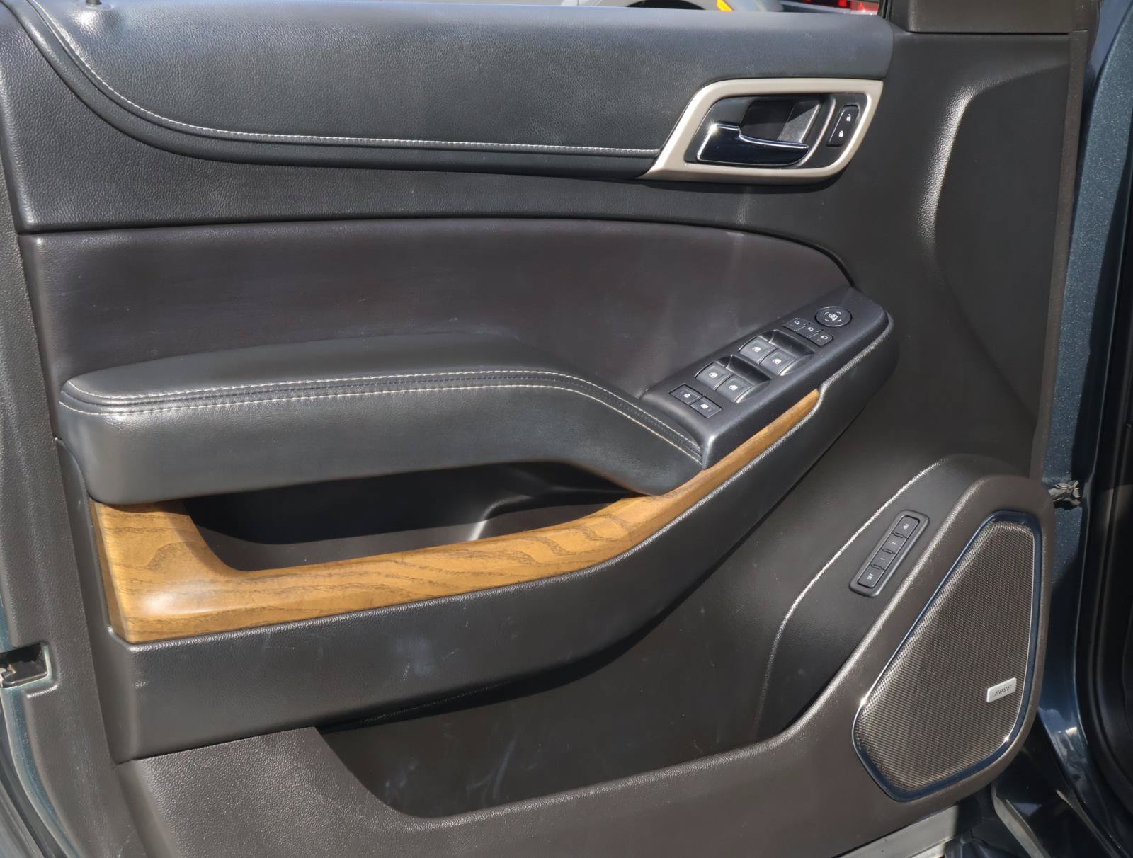 Used 2019 GMC Yukon XL Denali w/ Open Road Package RWD image 18