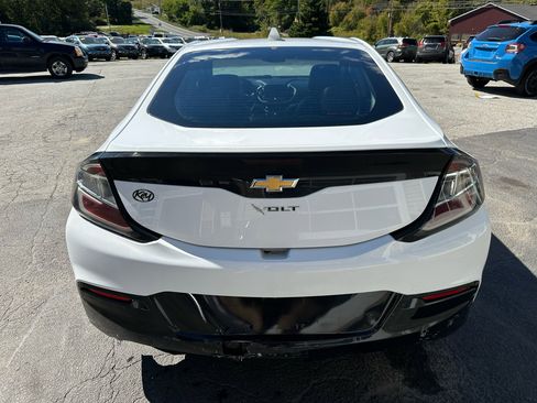 Used 2018 Chevrolet Volt LT w/ Comfort Package image 6