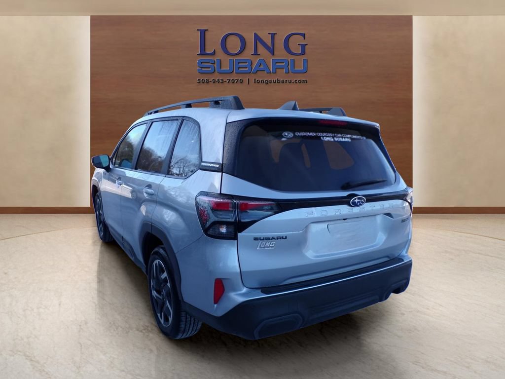 Used 2025 Subaru Forester Limited AWD/4WD image 9