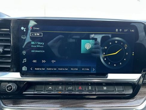 Used 2025 Chevrolet Silverado 1500 LT image 13