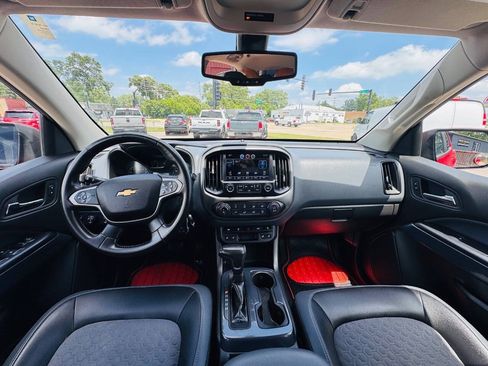 Used 2015 Chevrolet Colorado Z71 AWD/4WD image 13