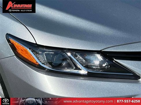 Certified 2022 Toyota Camry LE image 12