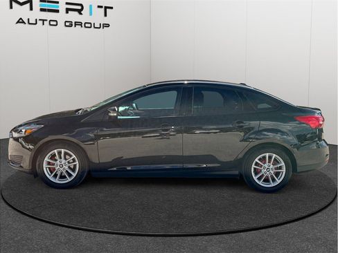 Used 2016 Ford Focus SE FWD image 5