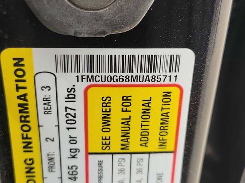 Used 2021 Ford Escape SE w/ Cold Weather Package image 25