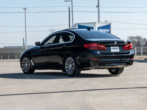 Used 2020 BMW 530i w/ Convenience Package image 2