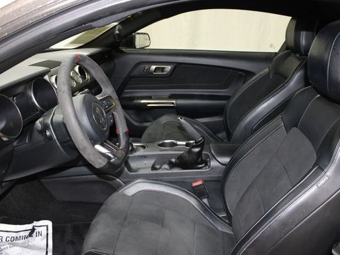Used 2016 Ford Mustang Shelby GT350 w/ Technology Package RWD image 16