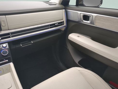 Certified 2025 Hyundai Santa Fe Calligraphy image 16