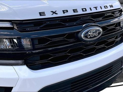 Used 2023 Ford Expedition Max Limited AWD/4WD image 33