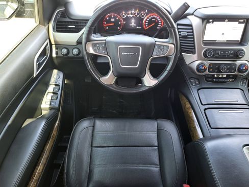Used 2016 GMC Yukon Denali w/ Open Road Package AWD/4WD image 28