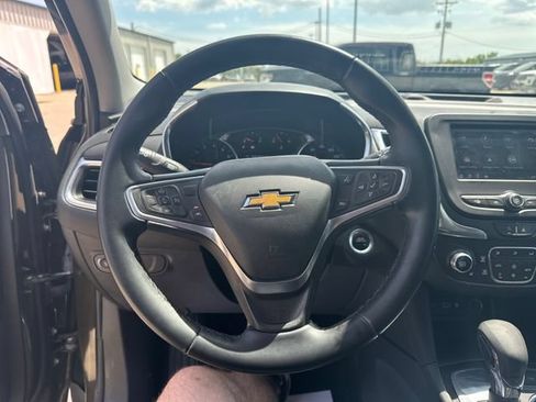 Used 2023 Chevrolet Equinox LT FWD image 17