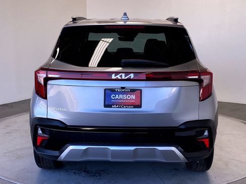 Used 2025 Kia Seltos EX w/ EX Sunroof Package FWD image 4